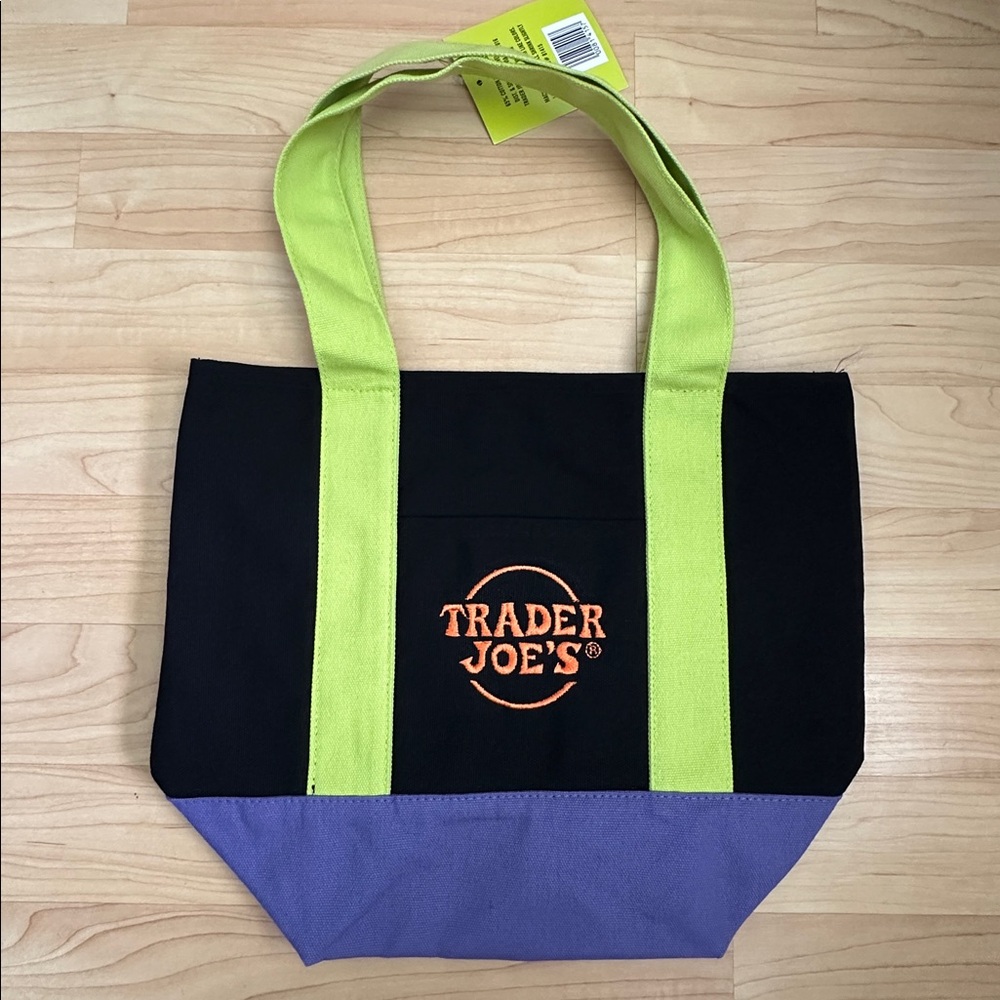 Trader Joe's Halloween Set of Four (4) Canvas Reusable Mini Tote Bags Set NWT - Picture 2 of 11